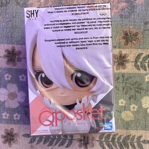 Qposket SHY Figure with White Hair